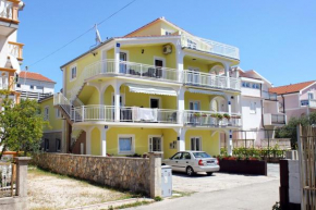 Apartments with a parking space Vodice - 5237